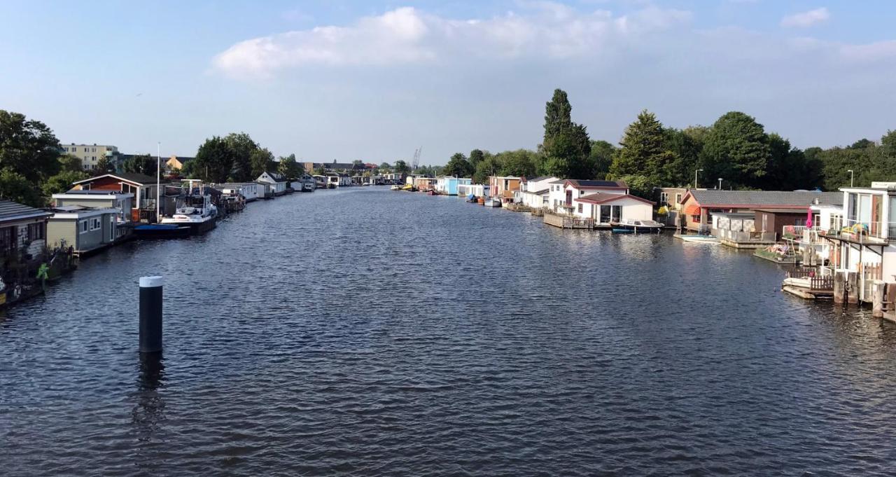 Houseboat Apartment With Water Terrace, Free Parking, Free Bikes & Fast Wifi Amsterdam Dış mekan fotoğraf