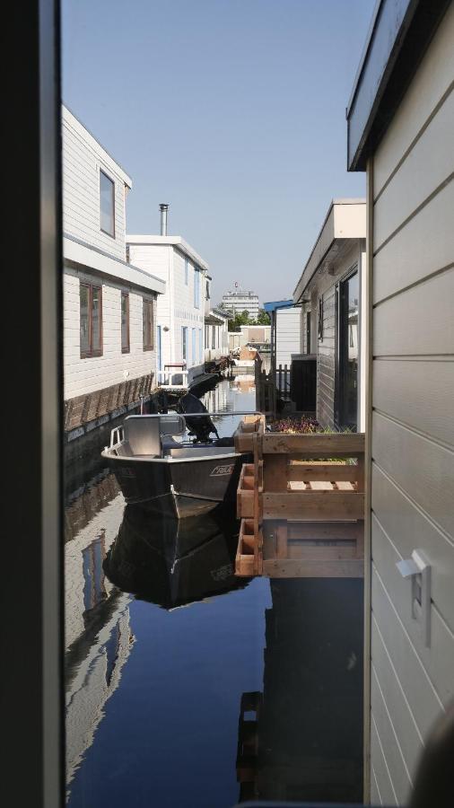 Houseboat Apartment With Water Terrace, Free Parking, Free Bikes & Fast Wifi Amsterdam Dış mekan fotoğraf
