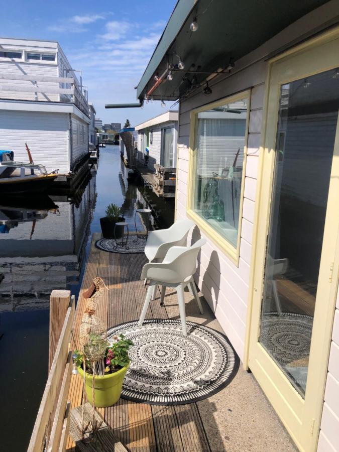 Houseboat Apartment With Water Terrace, Free Parking, Free Bikes & Fast Wifi Amsterdam Dış mekan fotoğraf